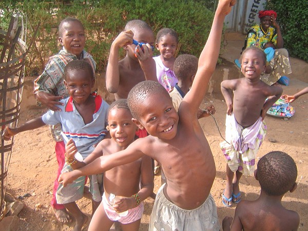 File:Kids in Bamako.jpg